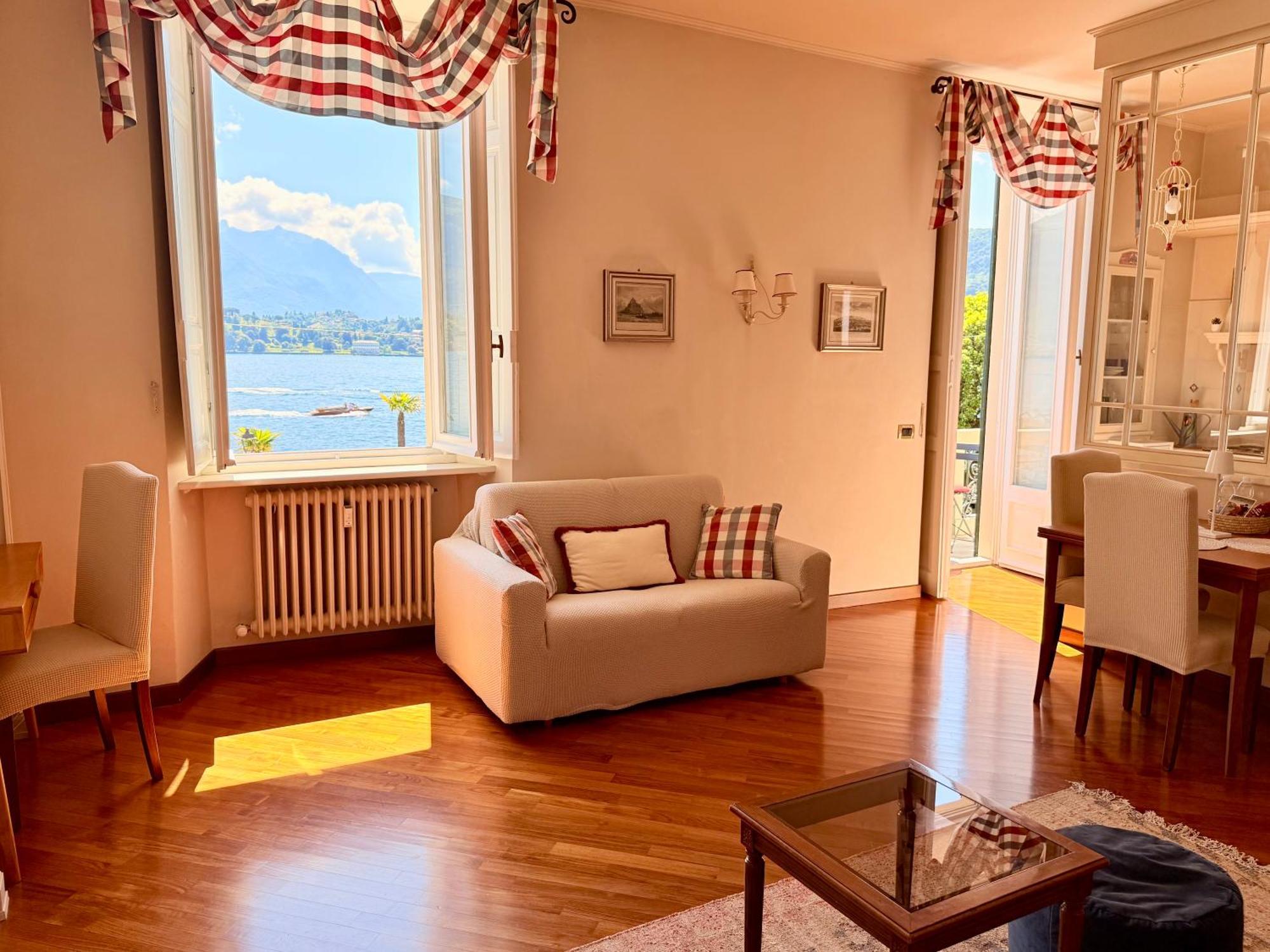 Belle Ile Lake View Suite Cadenabbia Bagian luar foto