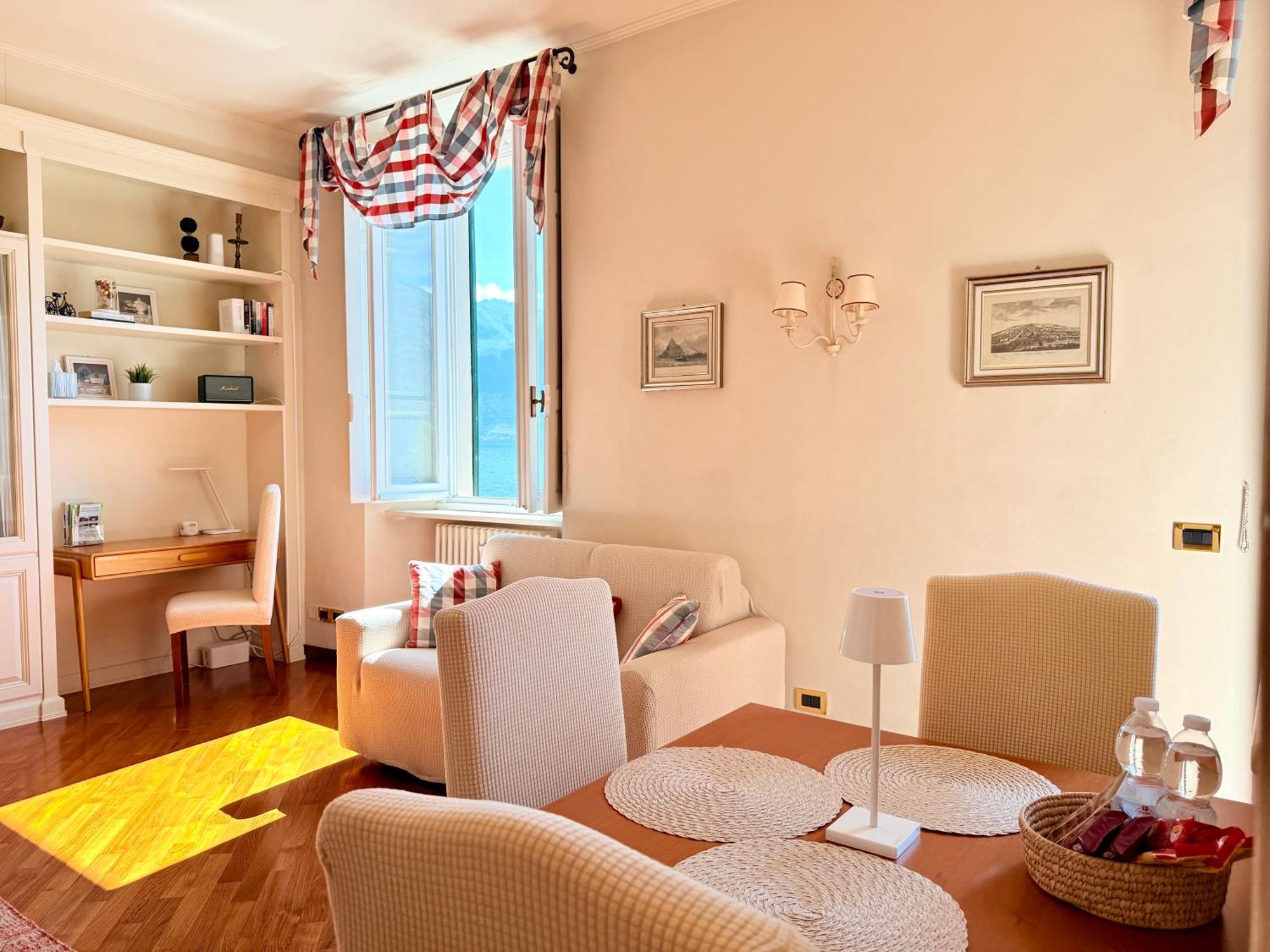 Belle Ile Lake View Suite Cadenabbia Bagian luar foto